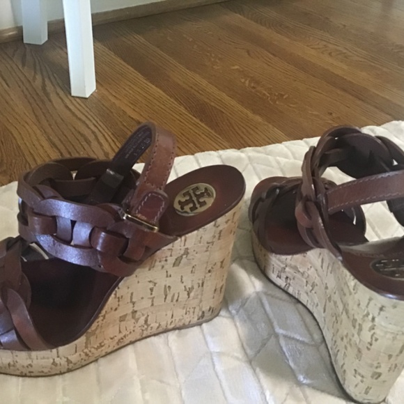 Tory Burch wedge sandals - Picture 2 of 3